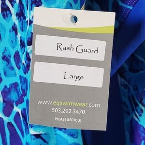 Rash guard swim shirt